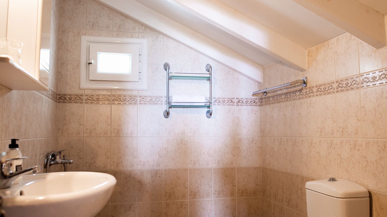 Photo of Bathroom in Sfakera