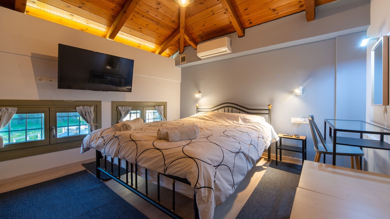 Photo of Bedroom in Platanidia