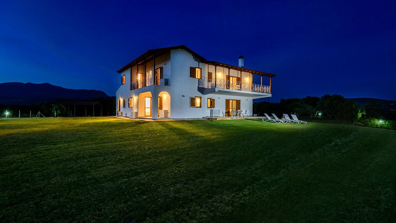 Photo of Outdoor in Elea