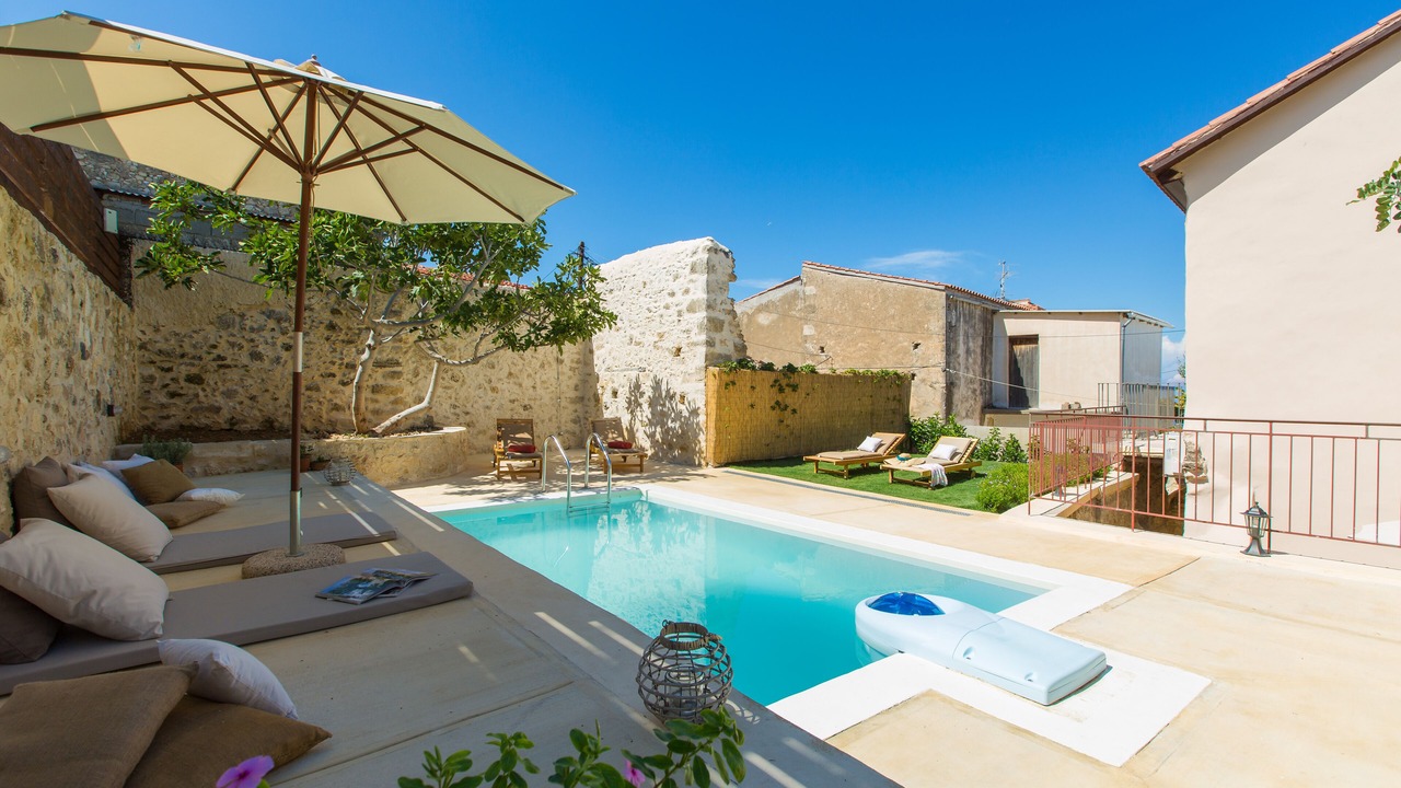 Photo of Outdoor in Mesi
