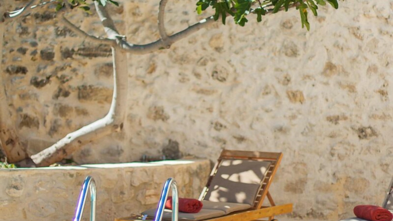 Photo of Outdoor in Mesi