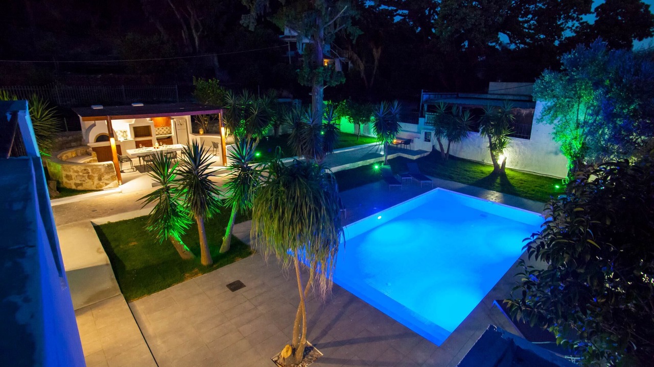 Photo of Outdoor in Ixia