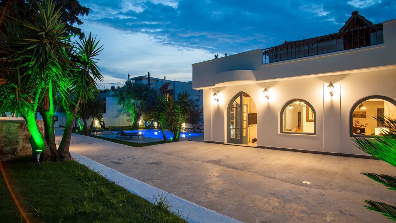 Photo of Outdoor in Ixia