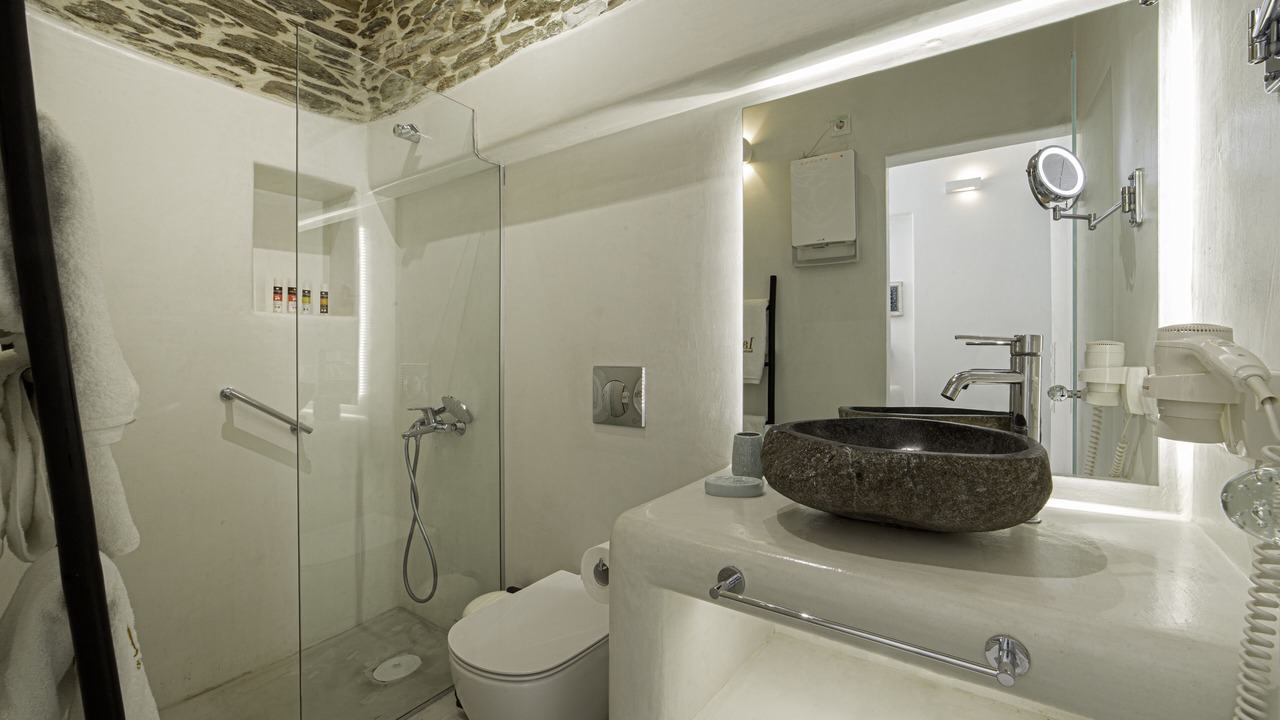 Photo of Bathroom in Paleopolis