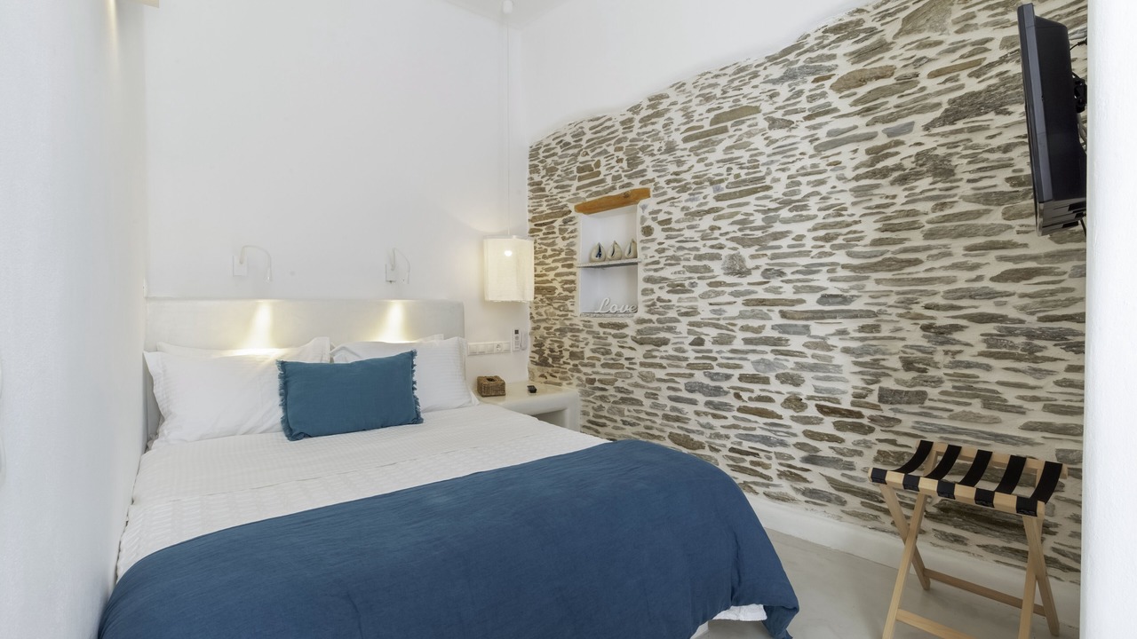 Photo of Bedroom in Paleopolis