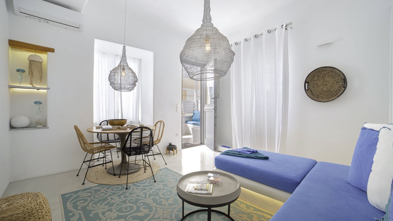 Photo of Livingroom in Paleopolis