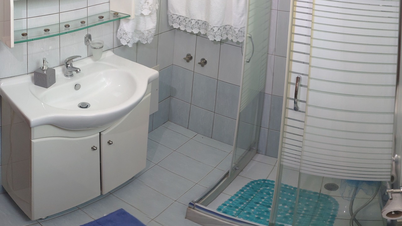 Photo of Bathroom in Nikos Kazantzakis