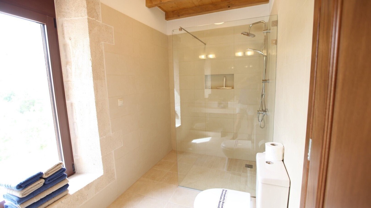 Photo of Bathroom in Gerani