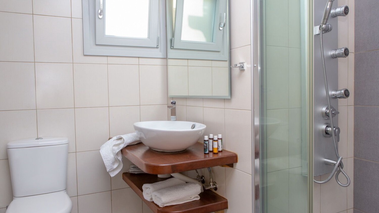 Photo of Bathroom in Naxos