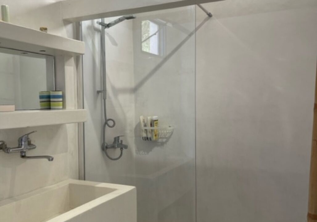 Photo of Bathroom in Ios