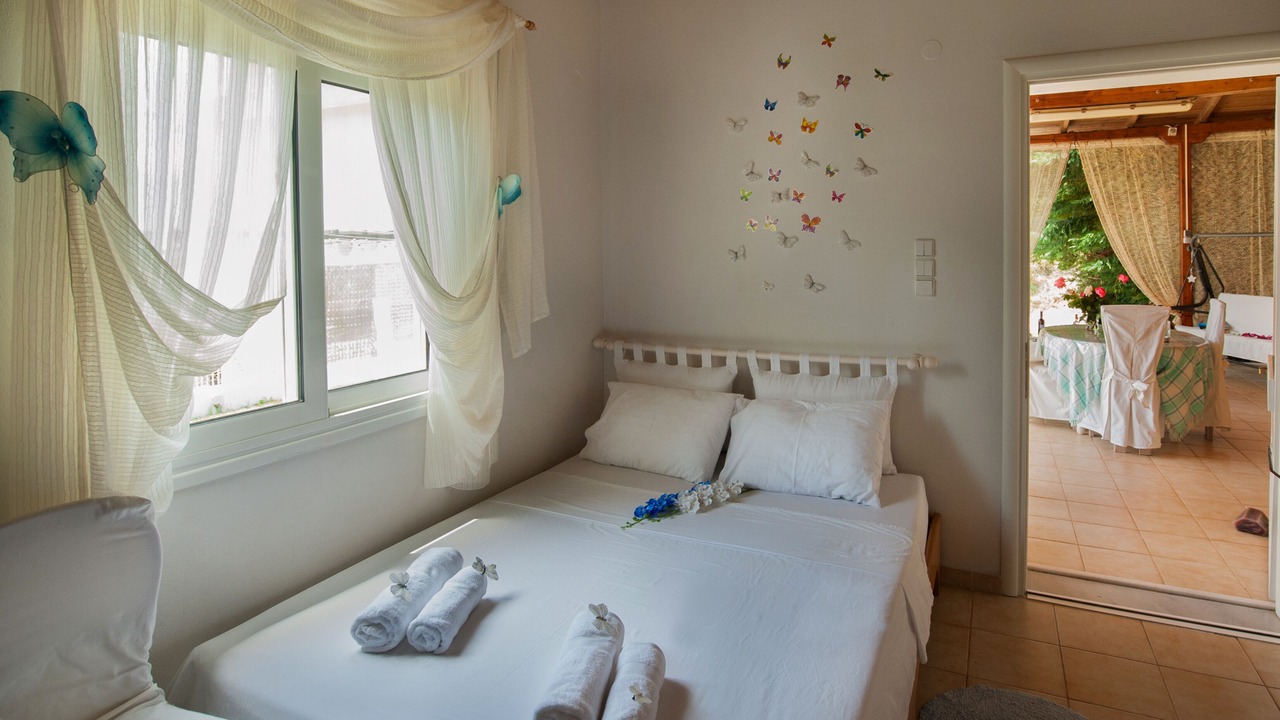 Photo of Bedroom in Chrisi Ammoudia