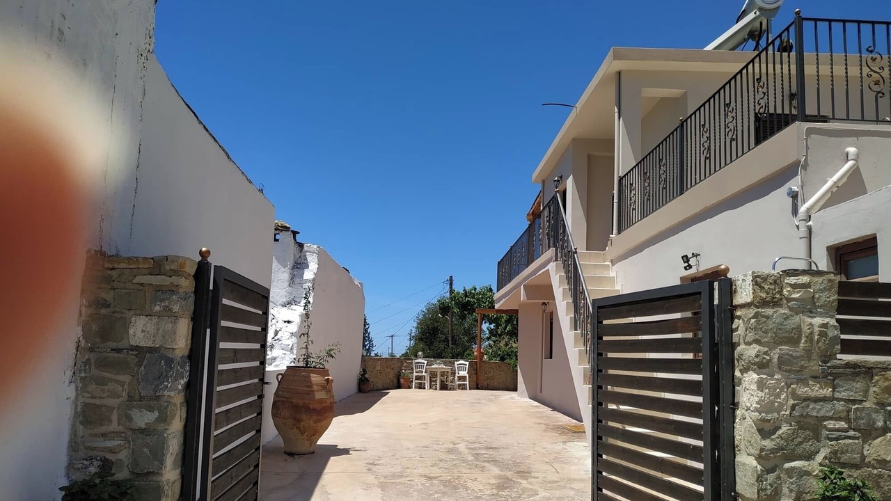 Photo of Patio Balcony in Grigoria