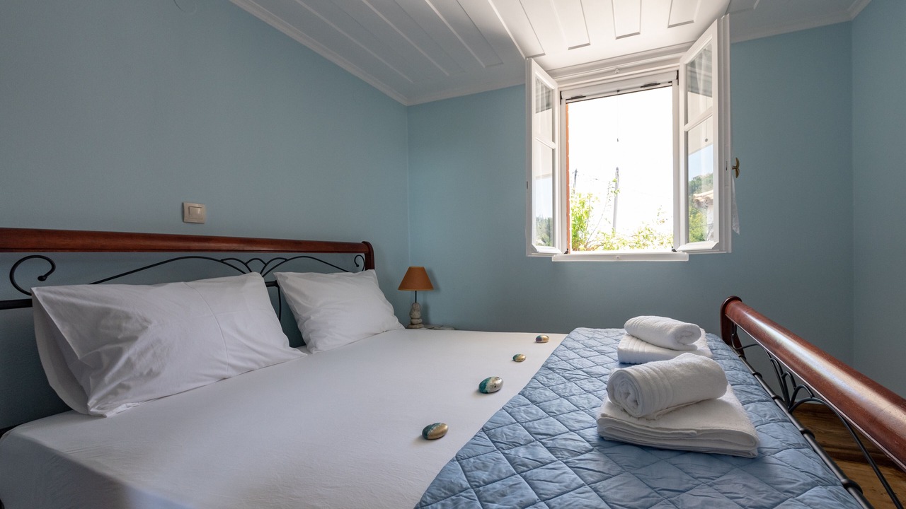 Photo of Bedroom in Kalamitsi