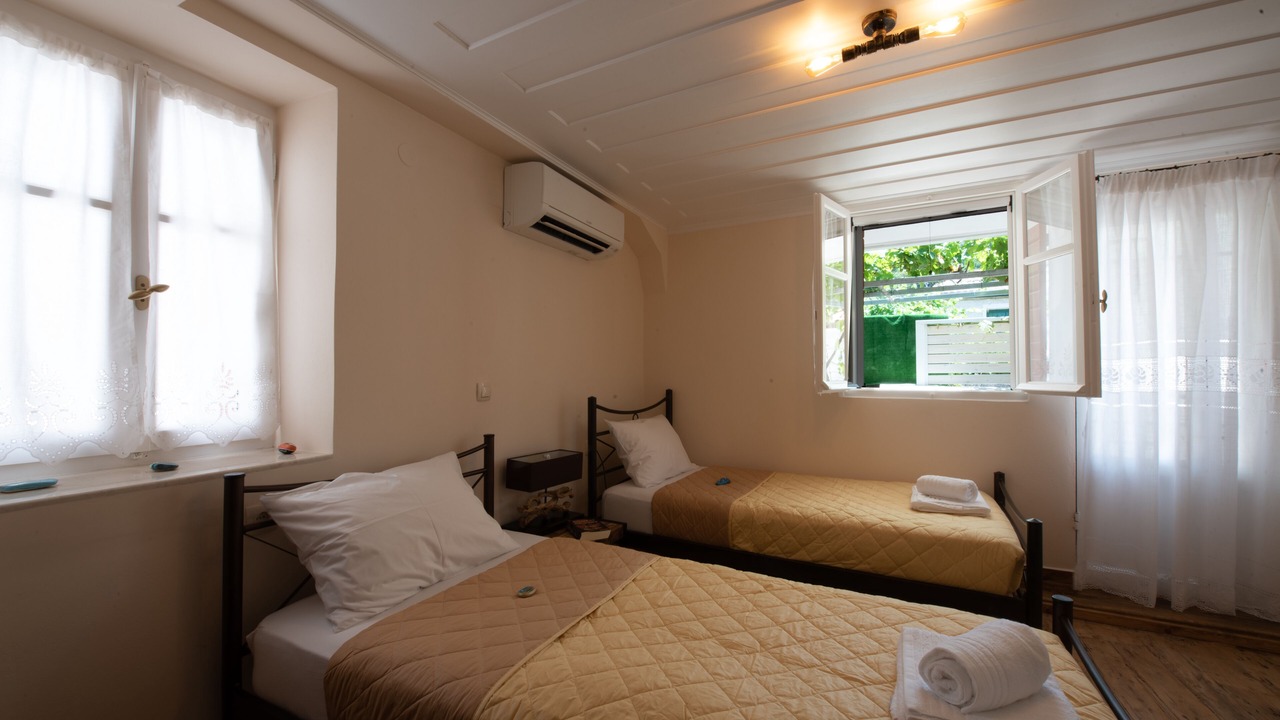 Photo of Bedroom in Kalamitsi
