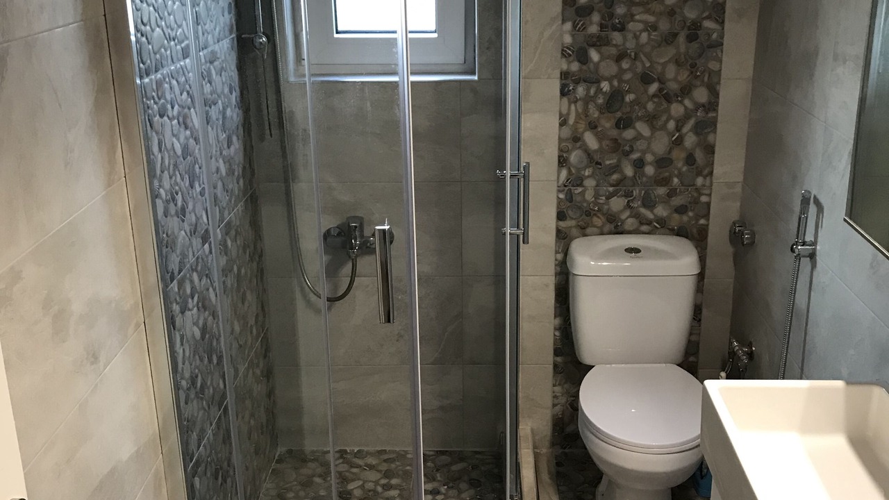 Photo of Bathroom in Aigaleo