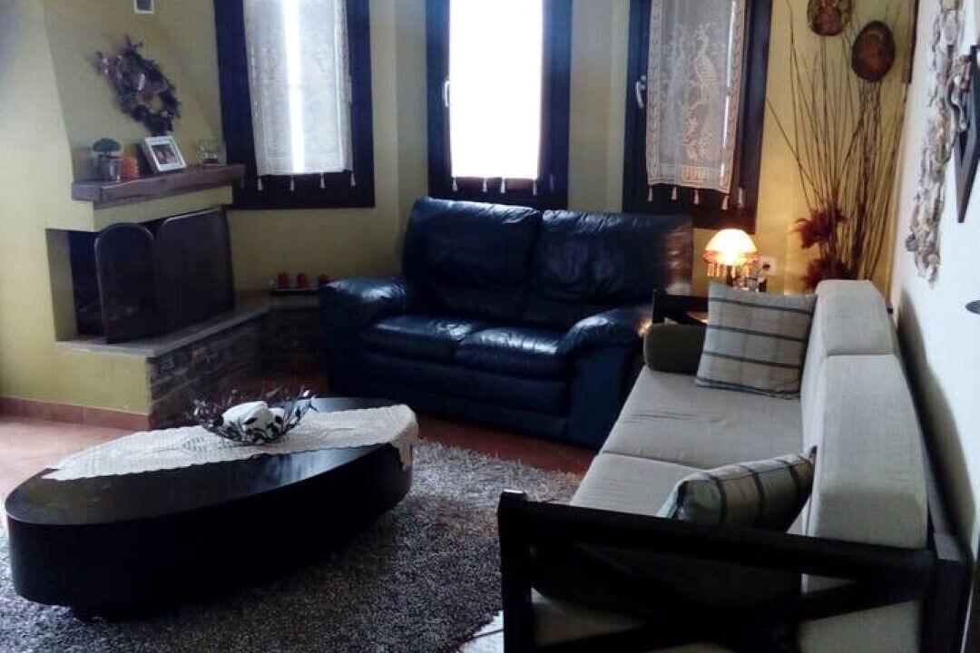 Photo of Livingroom in Mouresi