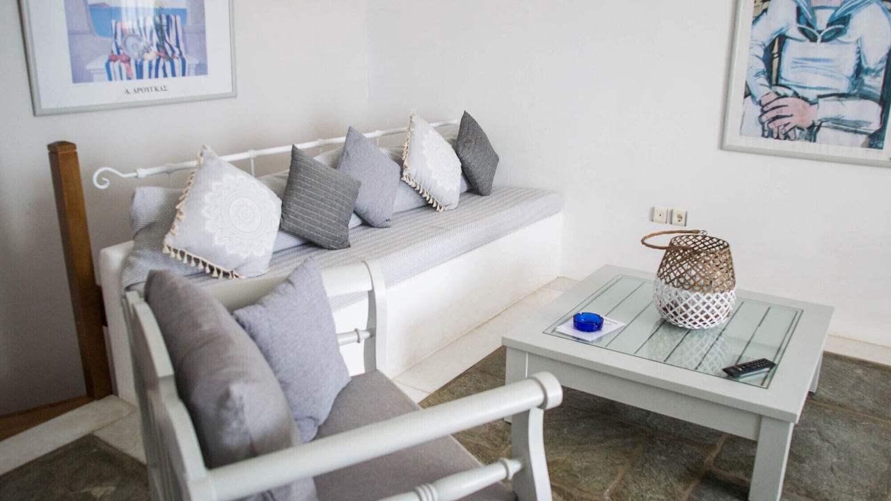 Photo of Livingroom in Nea Cryssi Akti