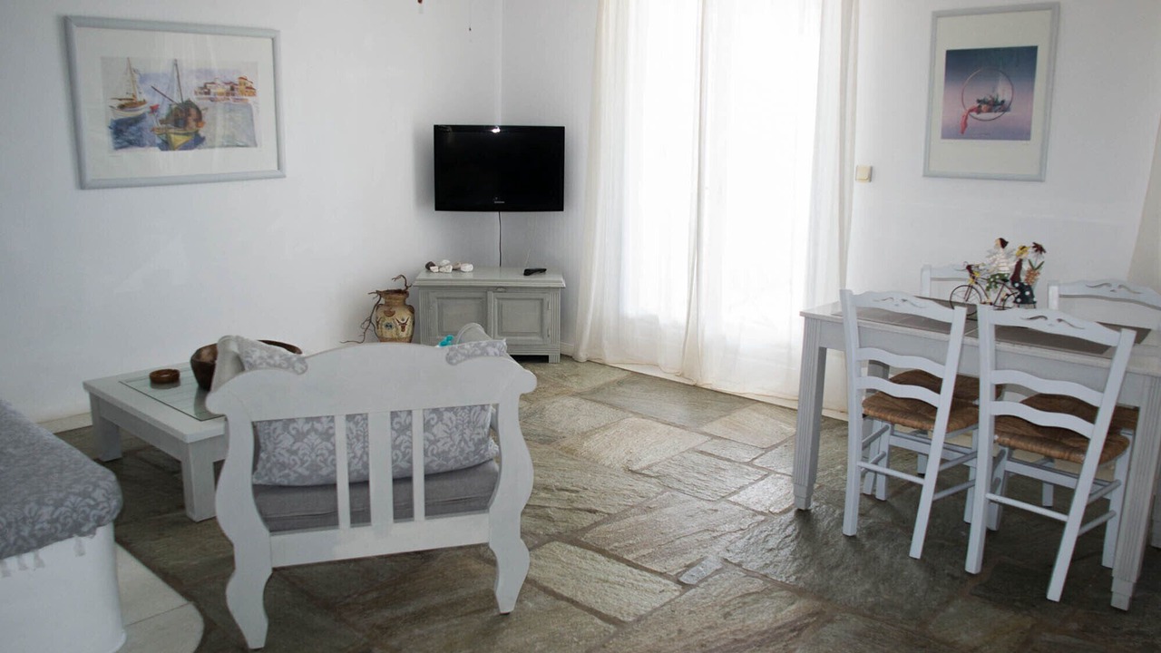 Photo of Livingroom in Nea Cryssi Akti