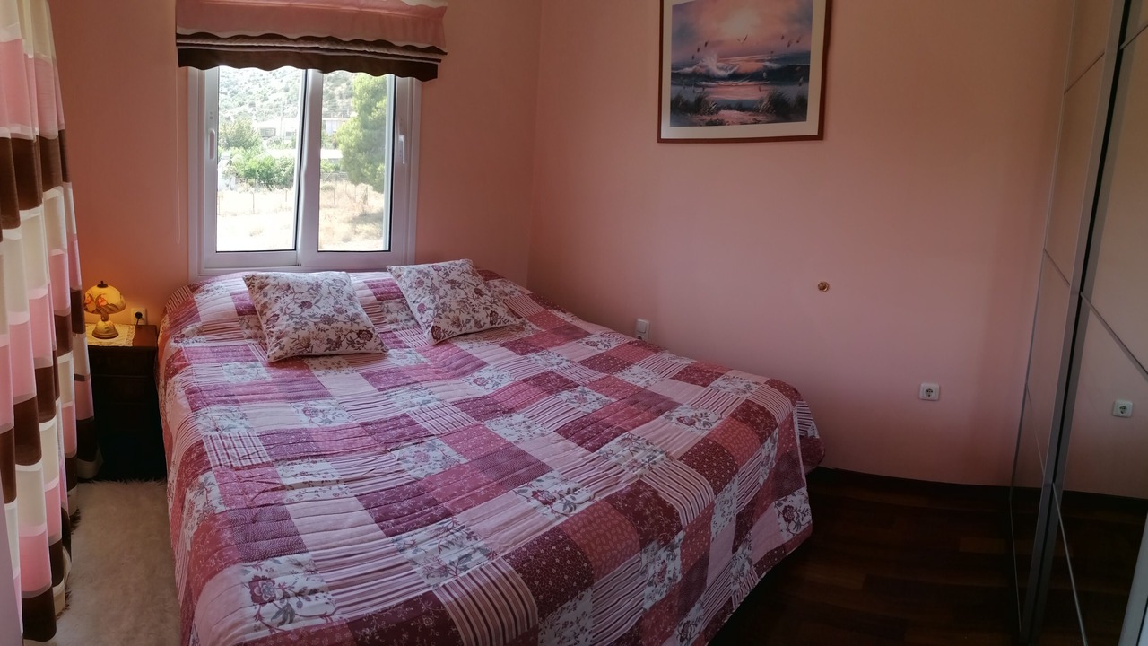 Photo of Bedroom in Kropia