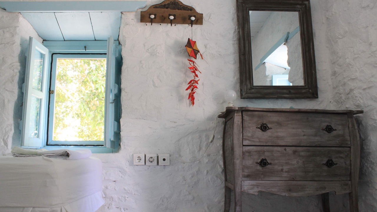 Photo of Bedroom in Alinda