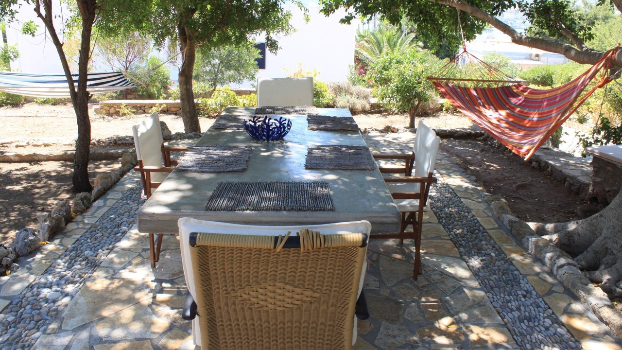 Photo of Outdoor in Alinda
