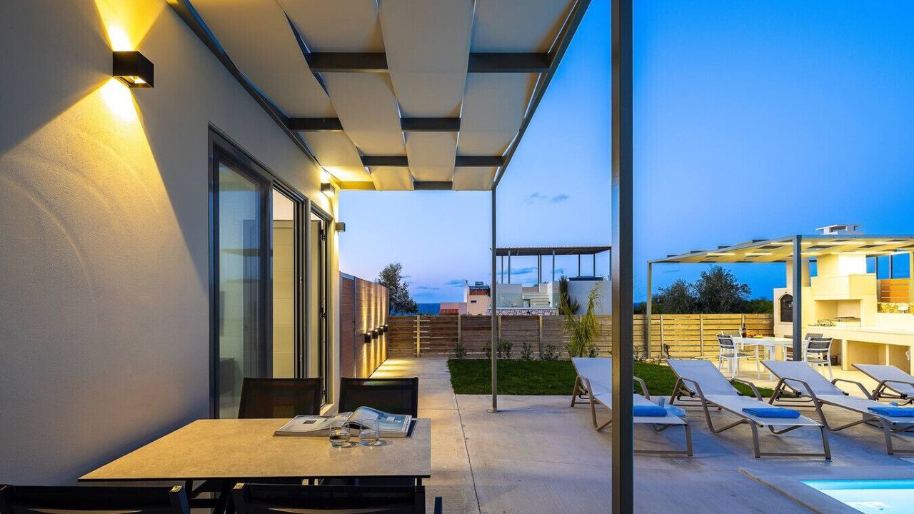 Photo of Outdoor in Adelianos Kampos