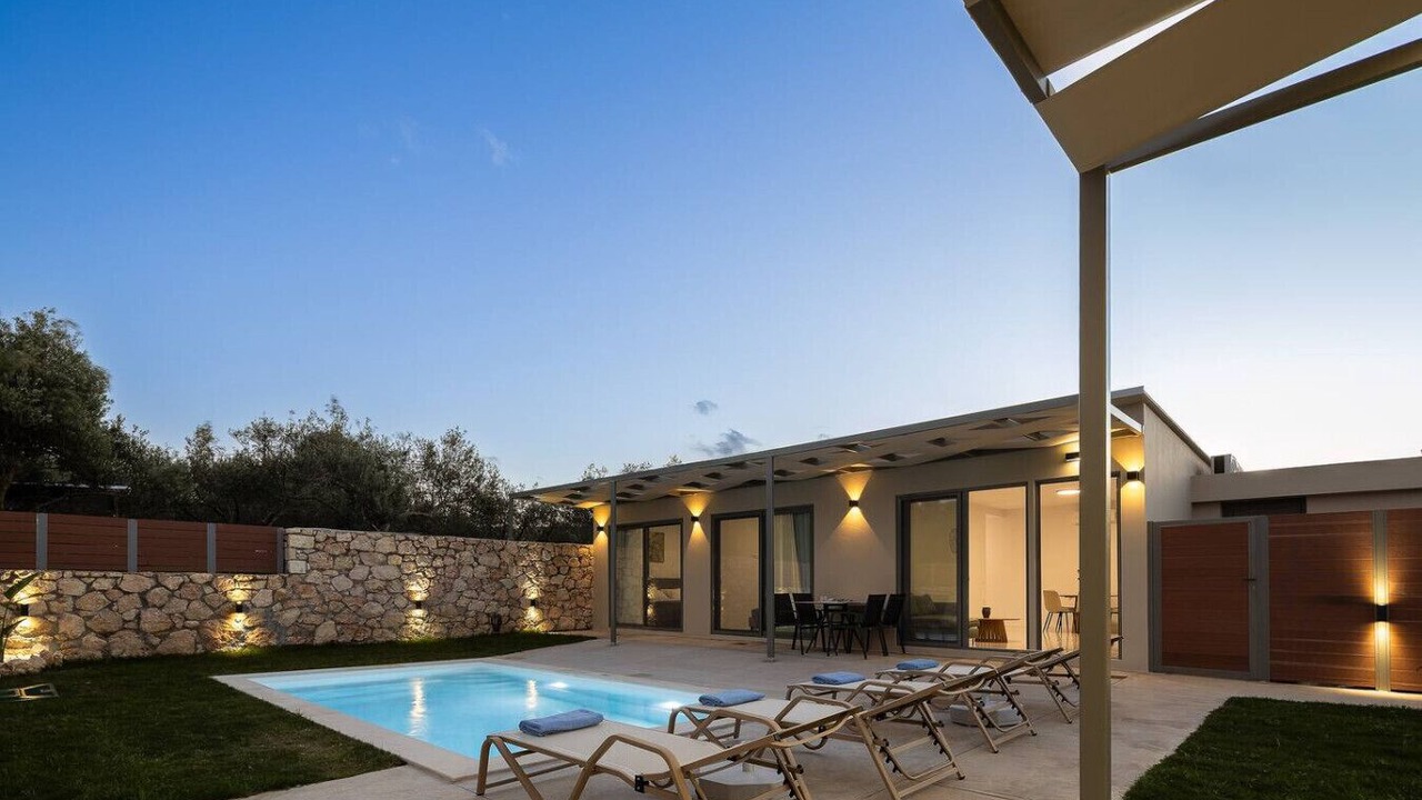 Photo of Outdoor in Adelianos Kampos