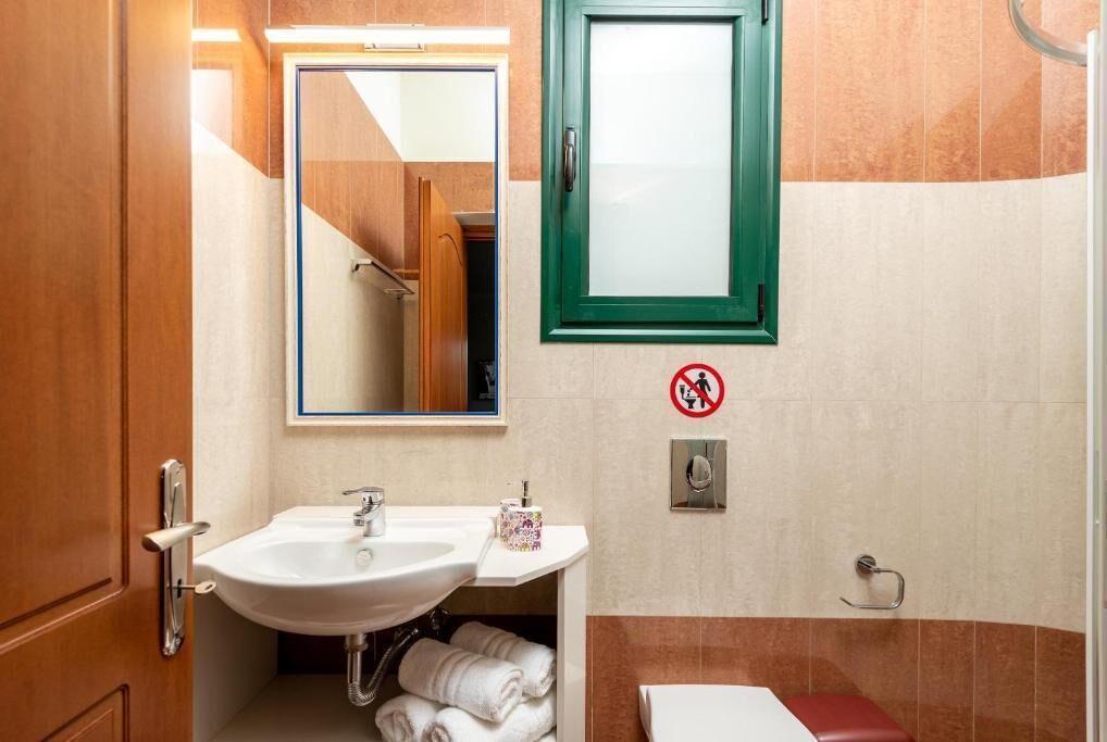 Photo of Bathroom in Kallithea