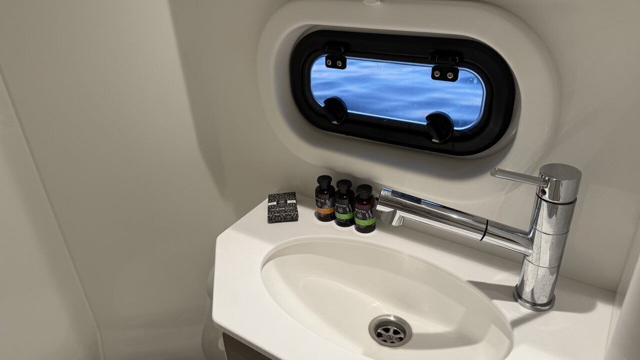 Photo of Bathroom in Lavrio