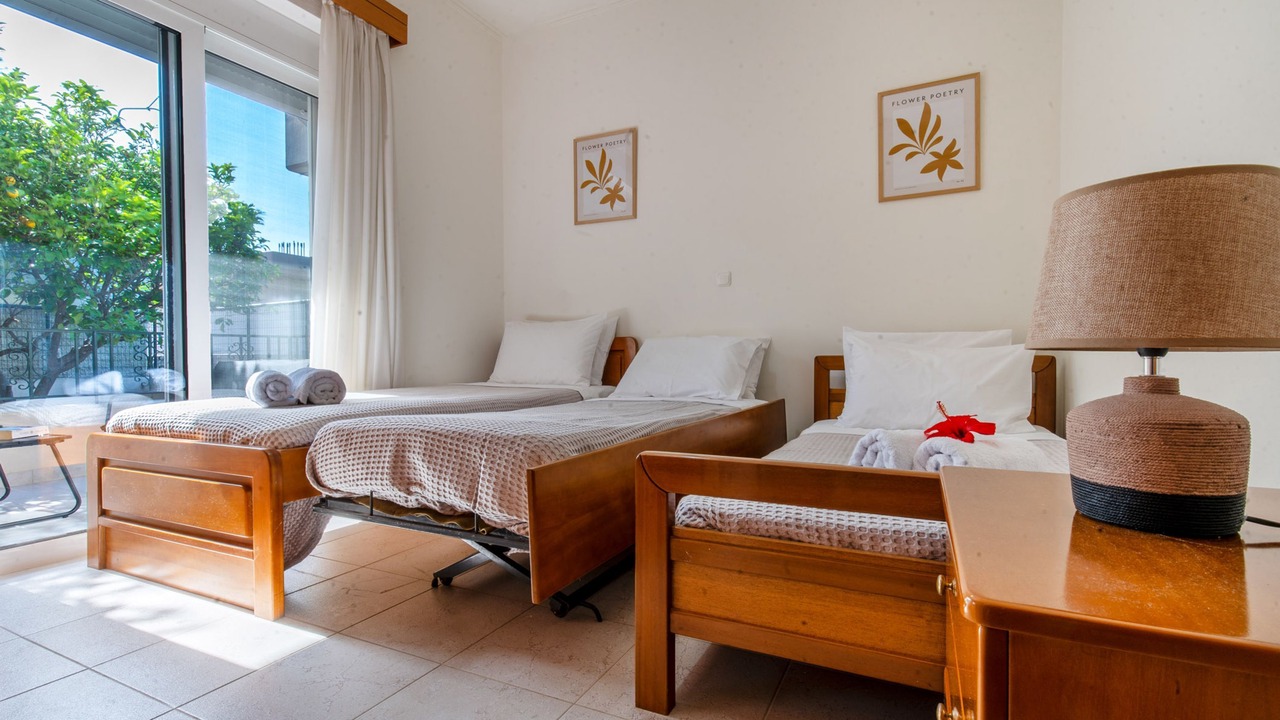 Photo of Bedroom in Petaloudes
