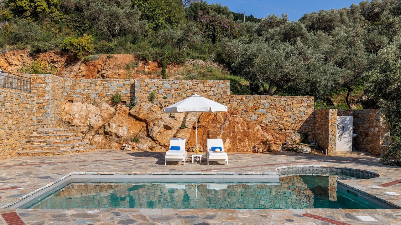 Photo of Outdoor in Glossa