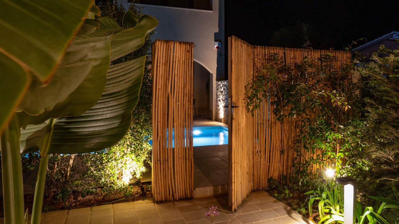 Photo of Outdoor in Kouramades