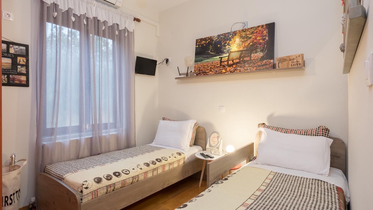 Photo of Bedroom in Armenoi