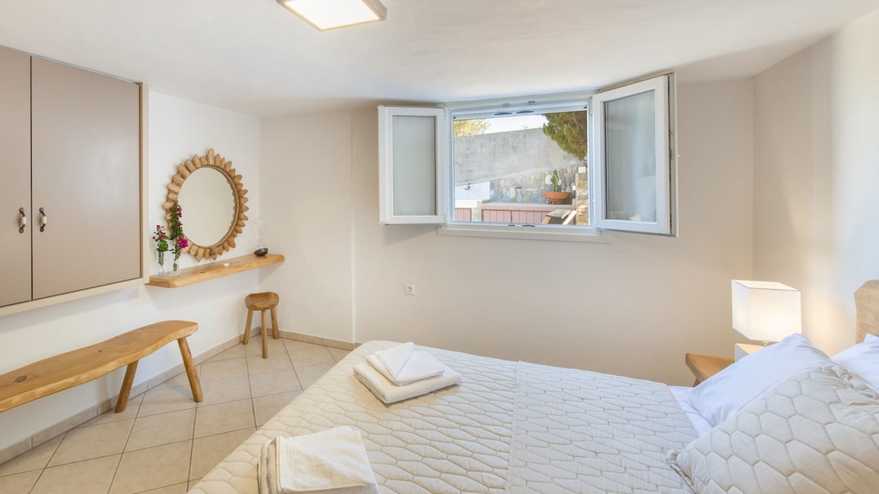 Photo of Bedroom in Parasporos