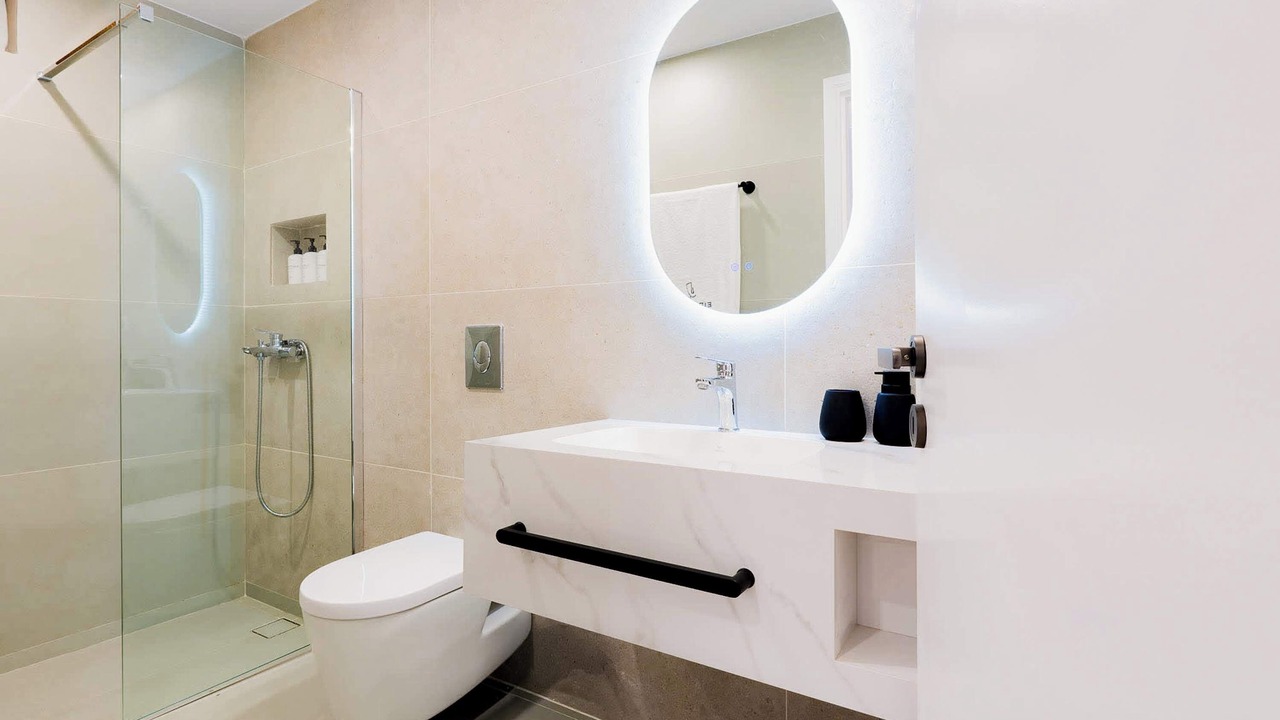Photo of Bathroom in Ano Mera