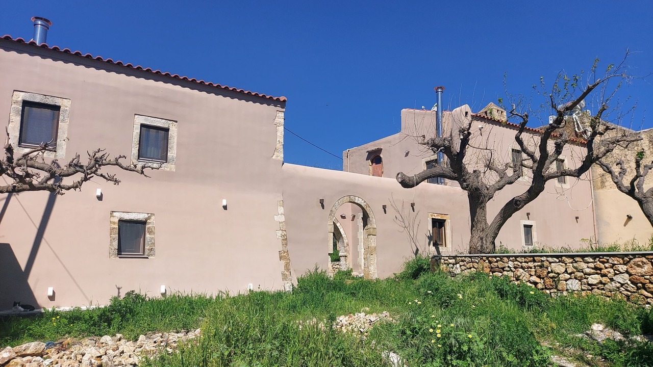 Photo of Outdoor in Monopari