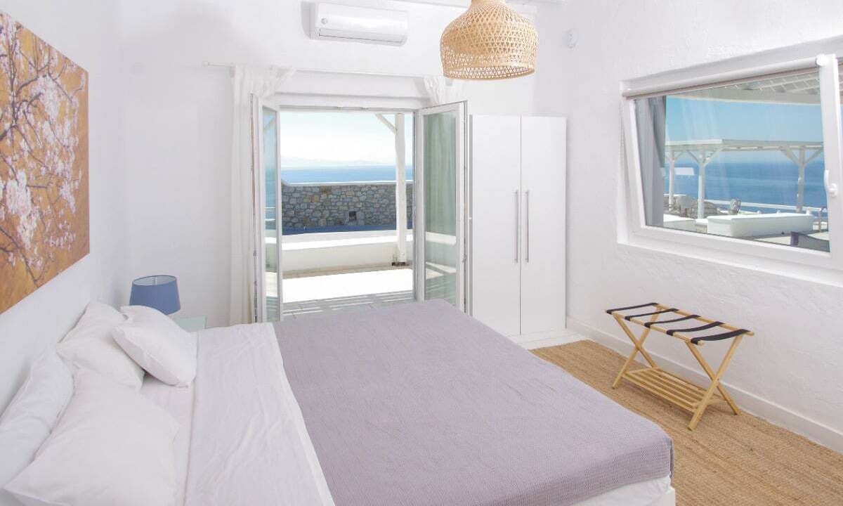 Photo of Bedroom in Ornos
