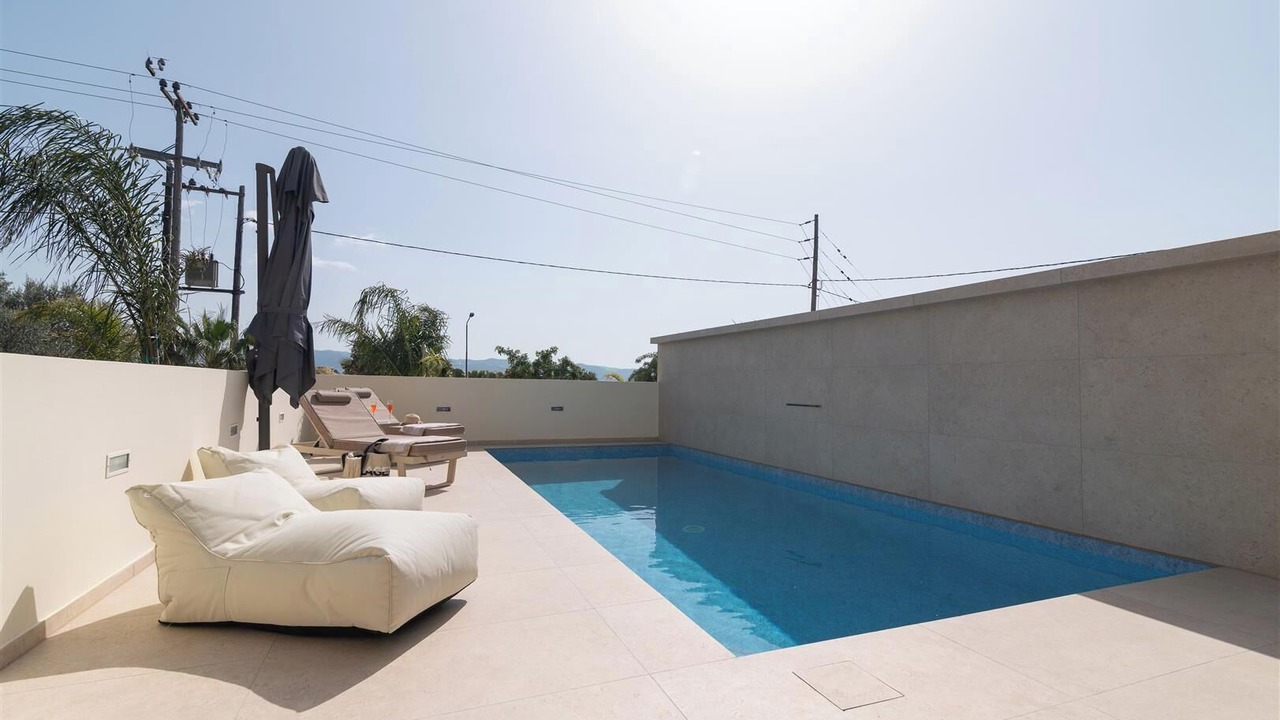 Photo of Outdoor in Mires