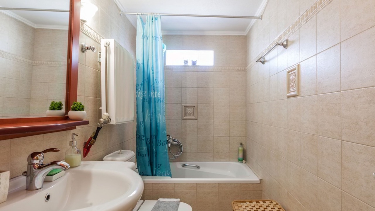 Photo of Bathroom in Vathianos Kampos