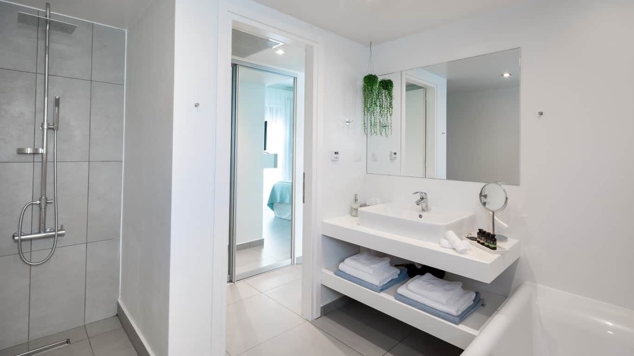 Photo of Bathroom in Plaka