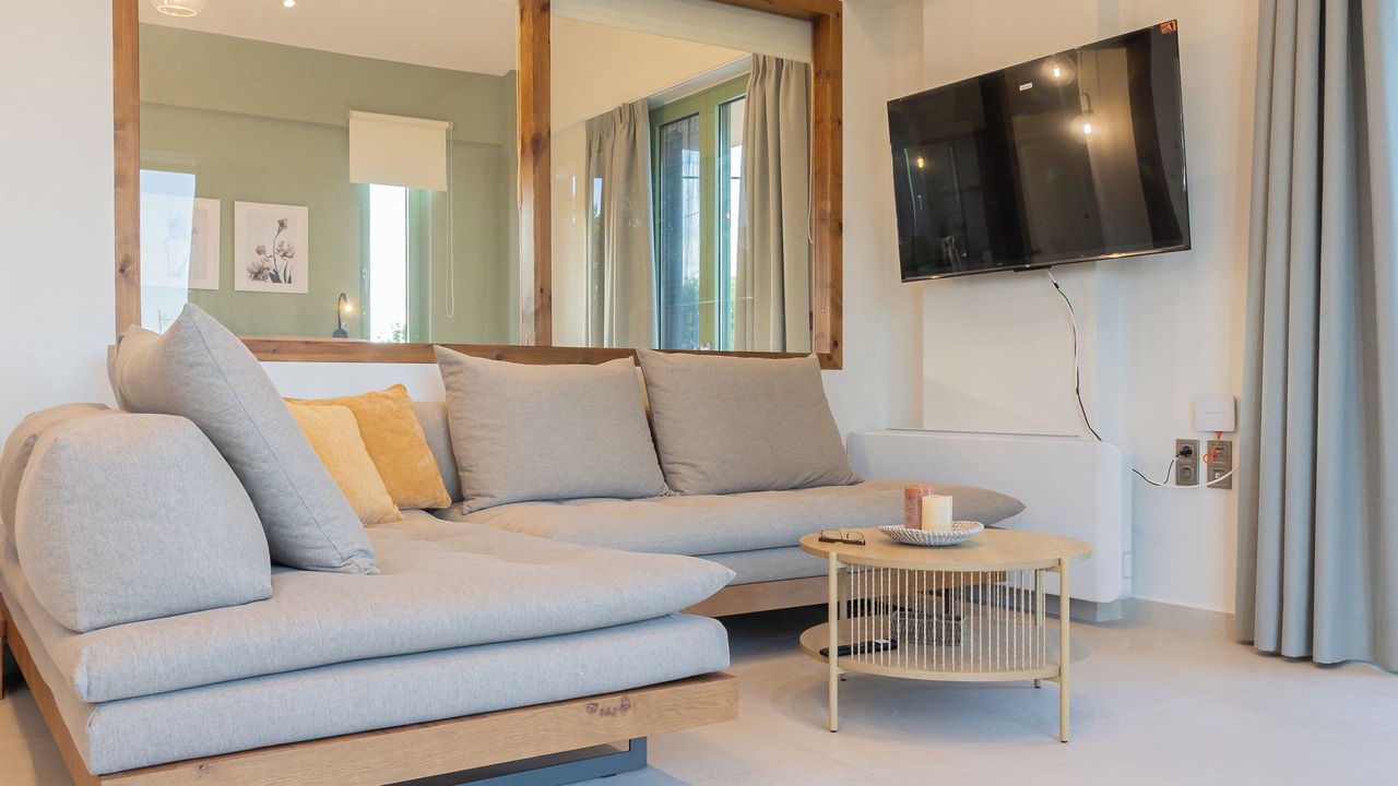 Photo of Livingroom in Katakolo