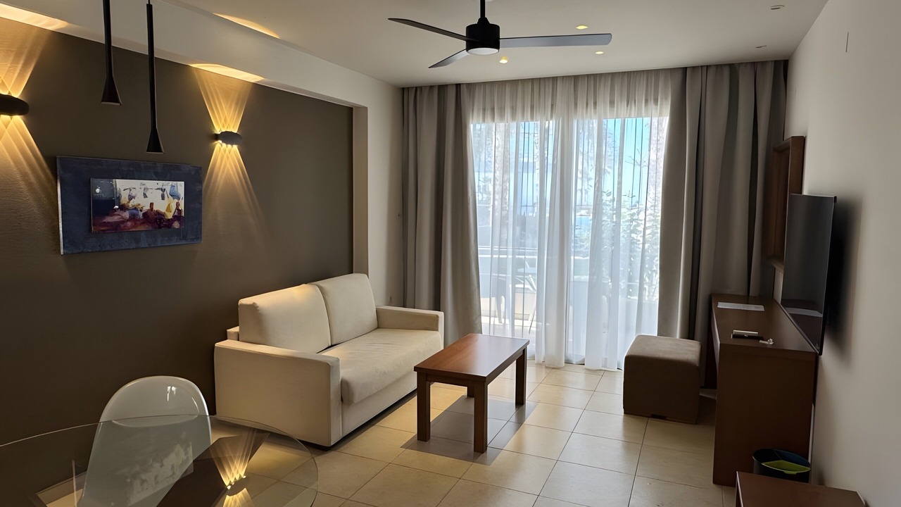 Photo of Livingroom in Malia