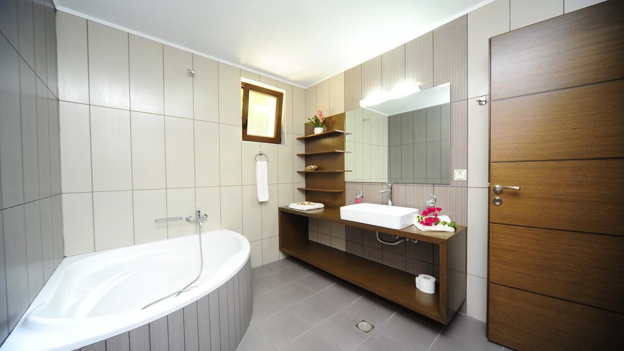 Photo of Bathroom in Pigianos Kampos