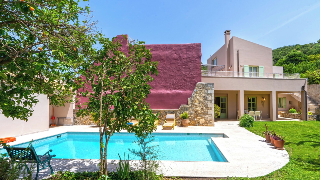Photo of Outdoor in Armenoi