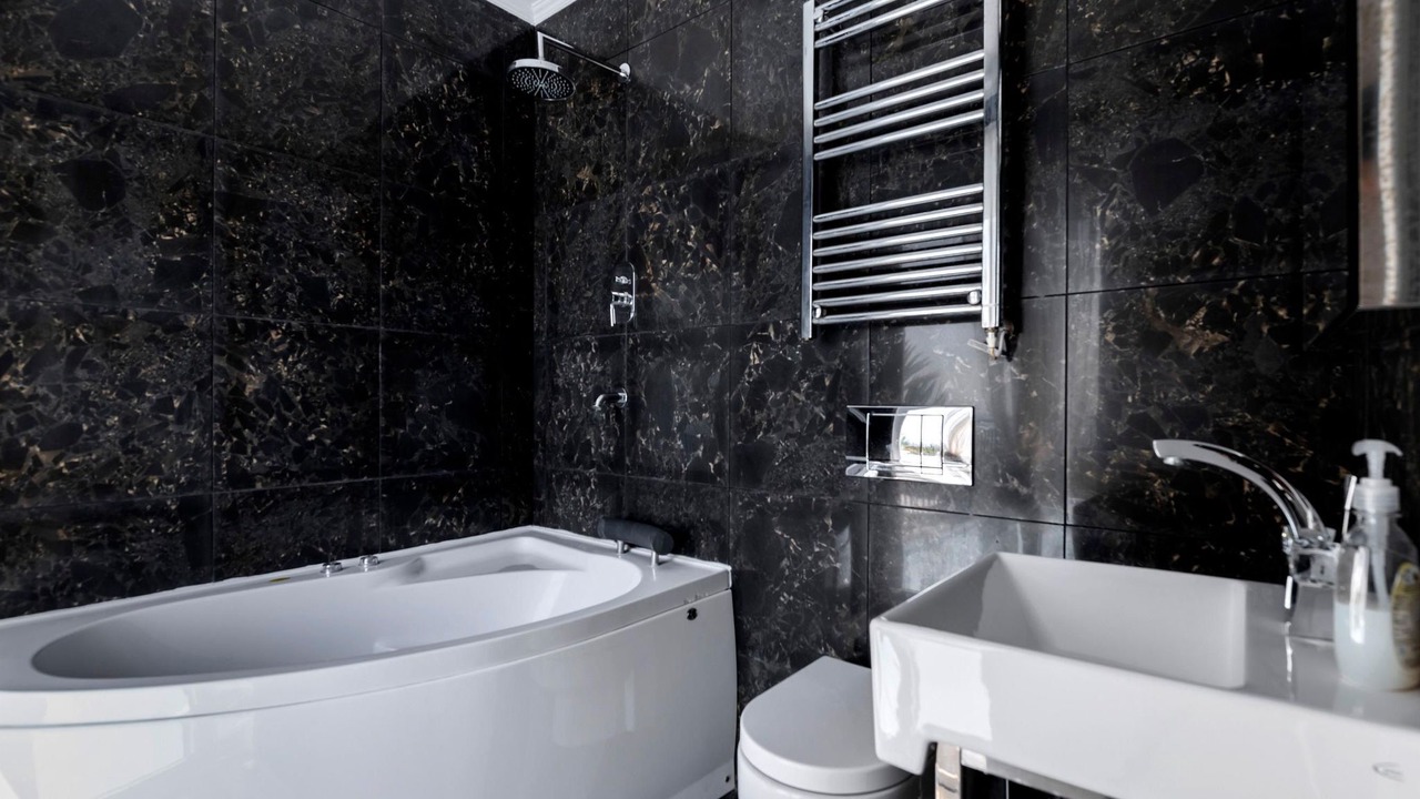 Photo of Bathroom in Gennadi