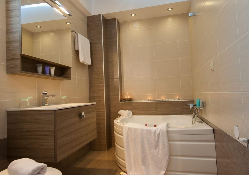 Photo of Bathroom in Adele