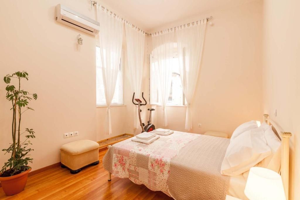 Photo of Bedroom in Old Town