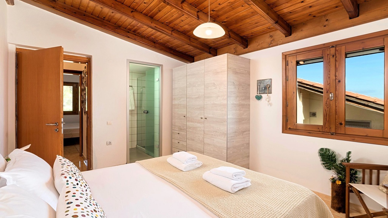 Photo of Bedroom in Vathi