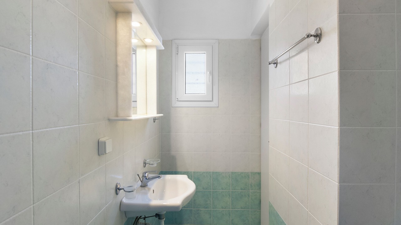 Photo of Bathroom in Piso Livadi