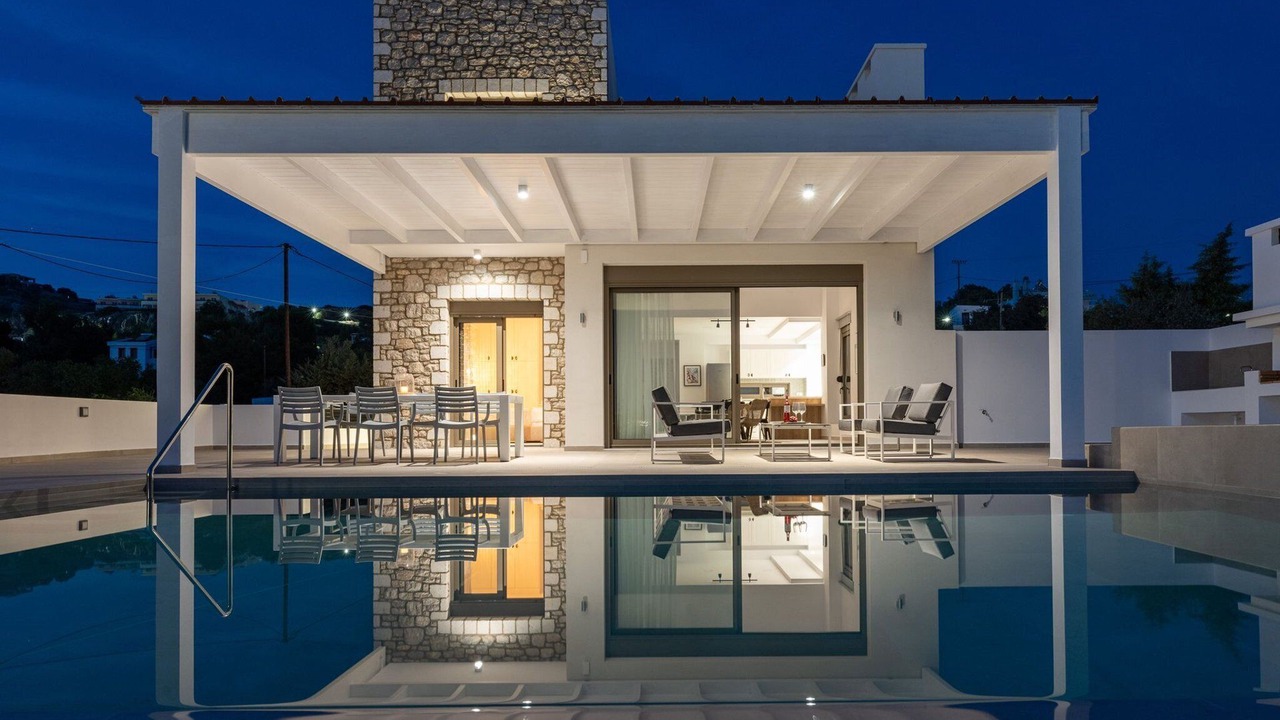Photo of Others in Pefkos